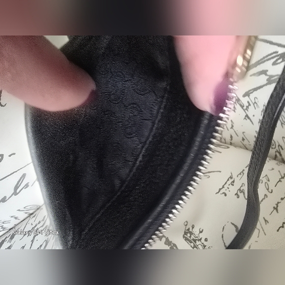 MICHAEL Michael KORS Sequined & Leather Wristlet EUC 7.5"×4" - Picture 6 of 12